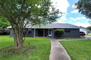 701 Morning Glory Ln, Victoria, TX 77904 - Photo 1