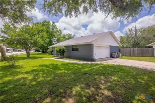 701 Morning Glory Ln, Victoria, TX 77904 - Photo 20