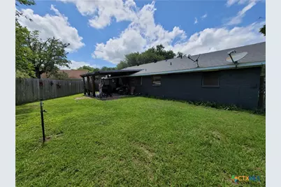 701 Morning Glory Lane, Victoria, TX 77904 - Photo 8