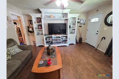 701 Morning Glory Lane, Victoria, TX 77904 - Photo 2