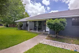 701 Morning Glory Ln, Victoria, TX 77904 - Photo 22