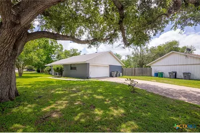 701 Morning Glory Lane, Victoria, TX 77904 - Photo 20