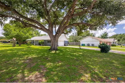 701 Morning Glory Lane, Victoria, TX 77904 - Photo 1