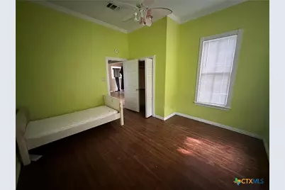 205 S Valley Street, Cuero, TX 77954 - Photo 16