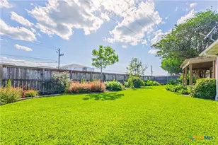 309 Whitechurch Ln, Victoria, TX 77904 - Photo 34