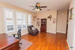 309 Whitechurch Ln, Victoria, TX 77904 - Photo 14