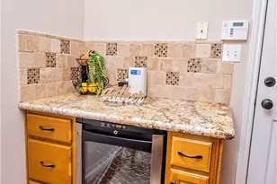 309 Whitechurch Ln, Victoria, TX 77904 - Photo 12