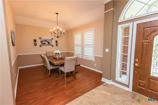 309 Whitechurch Ln, Victoria, TX 77904 - Photo 10