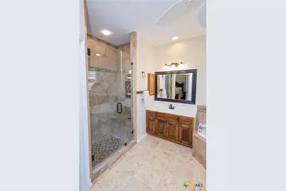 309 Whitechurch Lane, Victoria, TX 77904 - Photo 20