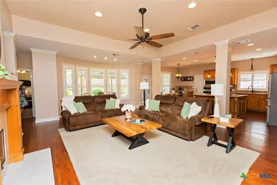 309 Whitechurch Lane, Victoria, TX 77904 - Photo 6