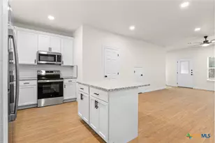 209 S 18th St, Temple, TX 76501 - Photo 6