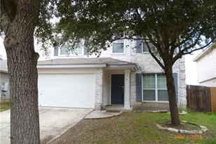 2667 Hunt St, New Braunfels, TX 78130 - Photo 2