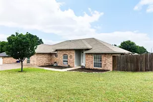 907 Vernon Dr, Copperas Cove, TX 76522 - Photo 4