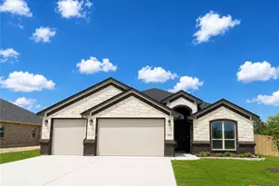 8001 Kelly Herring Ln, Killeen, TX 76542 - Photo 1