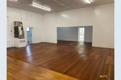 200 W New Braunfels Street, Seguin, TX 78155 - Photo 8