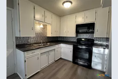 4612 Camellia Street, Victoria, TX 77904 - Photo 2