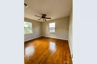 206 Barton Lane, Gatesville, TX 76528 - Photo 14