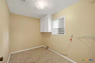 185 Oklahoma Ave, New Braunfels, TX 78130 - Photo 20