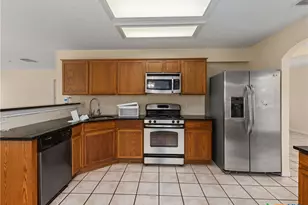 7307 Belmont Pl, San Antonio, TX 78240 - Photo 16