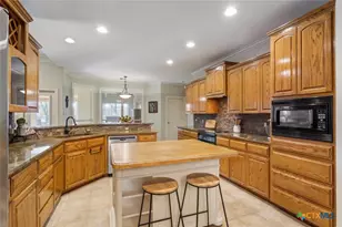 1208 Salado Oaks Dr, Salado, TX 76571 - Photo 14