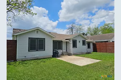 2002 N Wheeler Street, Victoria, TX 77901 - Photo 8