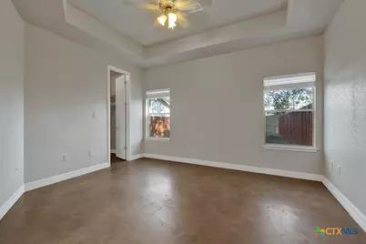 388 E Faust Street, New Braunfels, TX 78130 - Photo 14