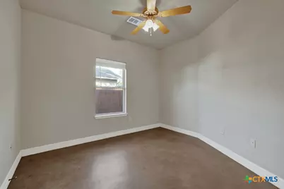 388 E Faust Street, New Braunfels, TX 78130 - Photo 12
