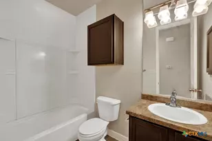 388 E Faust St, New Braunfels, TX 78130 - Photo 10
