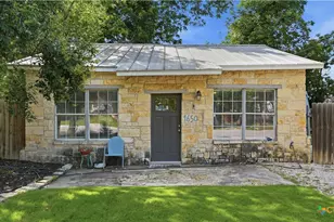1650 Katy St, New Braunfels, TX 78130 - Photo 1