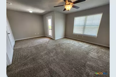 319 Creekside Curve, New Braunfels, TX 78130 - Photo 14