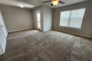 319 Creekside Curve, New Braunfels, TX 78130 - Photo 14