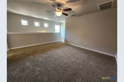 319 Creekside Curve, New Braunfels, TX 78130 - Photo 12