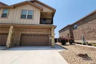 319 Creekside Curve, New Braunfels, TX 78130 - Photo 2