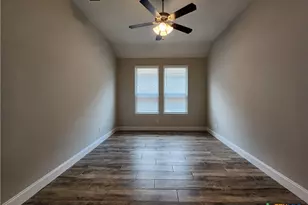 1331 Gruene Glen, New Braunfels, TX 78132 - Photo 16