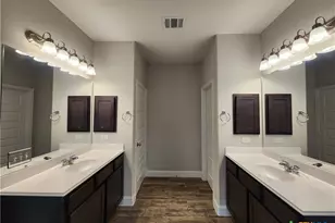 1331 Gruene Glen, New Braunfels, TX 78132 - Photo 20