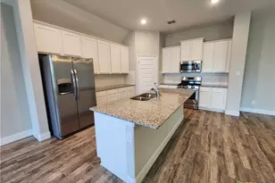 1331 Gruene Glen, New Braunfels, TX 78132 - Photo 10