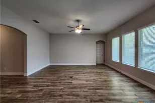 1331 Gruene Glen, New Braunfels, TX 78132 - Photo 8