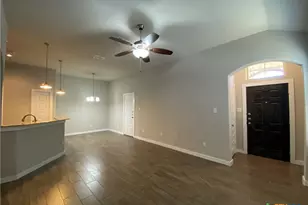 371 Creekside Curve, New Braunfels, TX 78130 - Photo 2