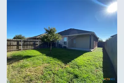 371 Creekside Curve, New Braunfels, TX 78130 - Photo 18