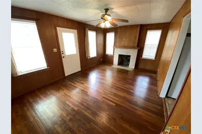 1030 Cole Avenue, New Braunfels, TX 78130 - Photo 6