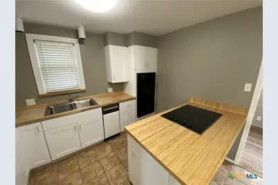 1030 Cole Avenue, New Braunfels, TX 78130 - Photo 12