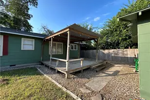 893 Pine St, New Braunfels, TX 78130 - Photo 20
