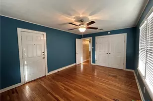 893 Pine St, New Braunfels, TX 78130 - Photo 14