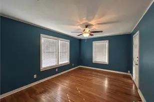 893 Pine St, New Braunfels, TX 78130 - Photo 12