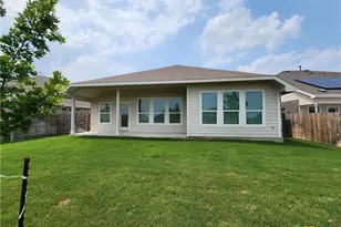 5923 Corsicana Cv, Seguin, TX 78155 - Photo 18