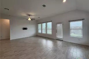 5923 Corsicana Cv, Seguin, TX 78155 - Photo 6