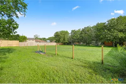 649 Fir Lane, Lockhart, TX 78644 - Photo 12