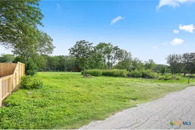 649 Fir Lane, Lockhart, TX 78644 - Photo 8