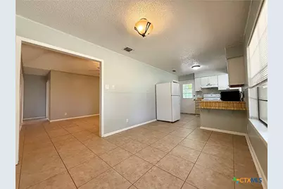 705 Woodcrest Circle, New Braunfels, TX 78130 - Photo 6