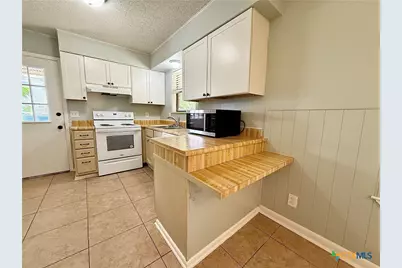 705 Woodcrest Circle, New Braunfels, TX 78130 - Photo 12